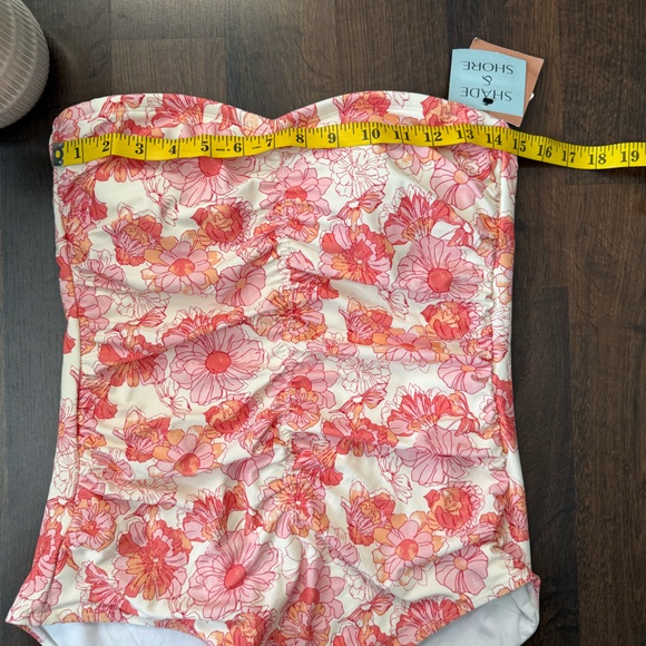 Shade & Shore Floral Swimsuit - Picture 2 of 6
